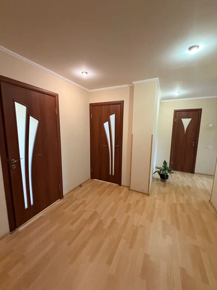 Продається 3 кімнатна квартира вул. Митна