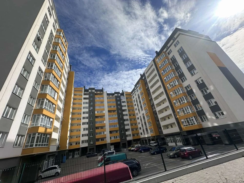 Продаж квартири Виставка