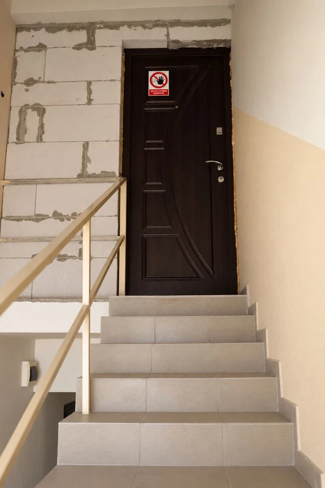 Продається дім, підходить під реконструкцію.