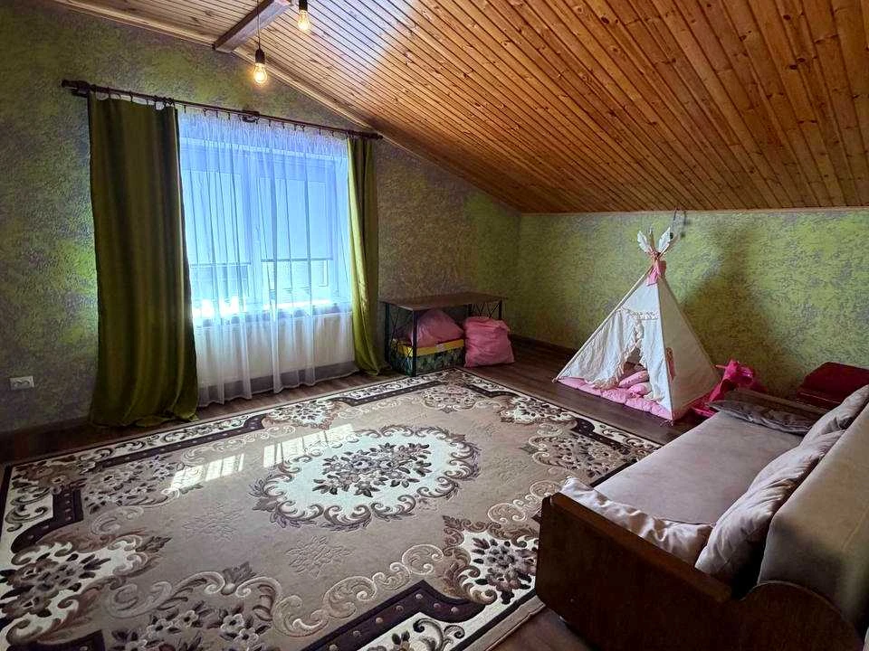 Будинок. Хмельницький, Художня вул.