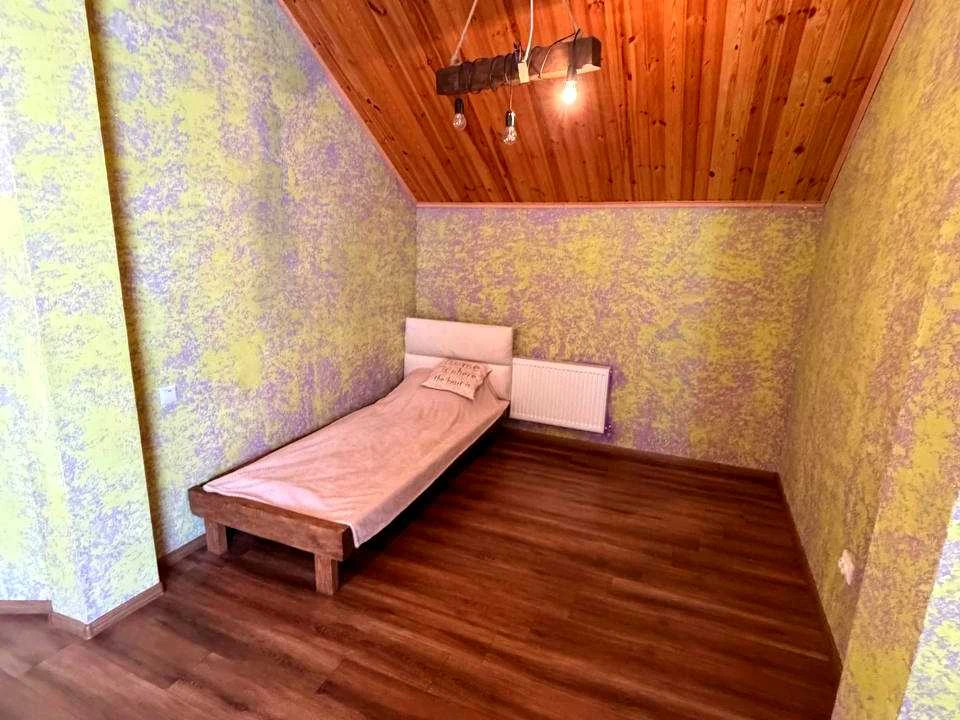 Будинок. Хмельницький, Художня вул.