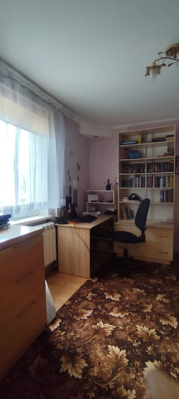 Частина будинку в центрі міста
