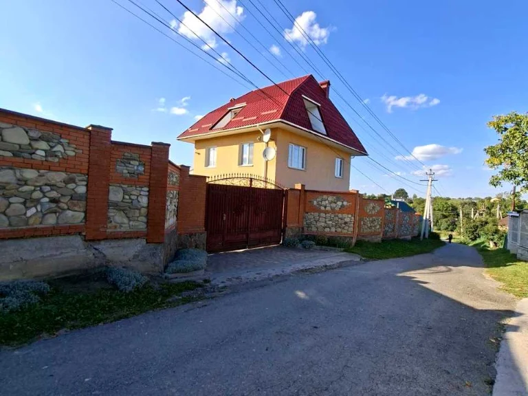 Будинок. Хмельницький, Кармелюка вул.