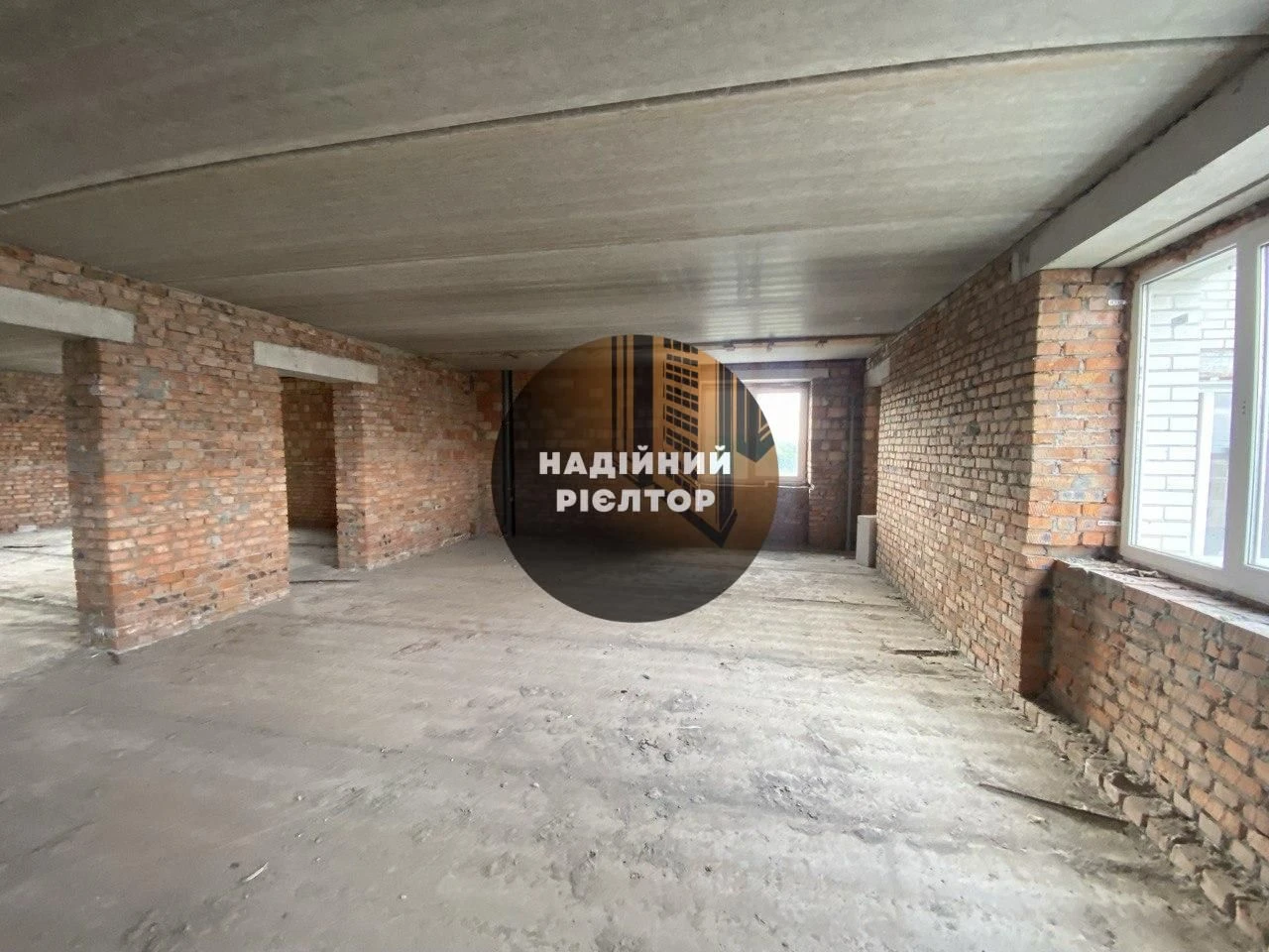 Продаж 4-кімн. пентхаусу у Хмельницькому