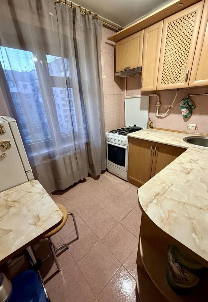 Продаж 3 кімнатноі квартири/ Грушевського