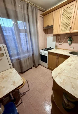 Продам 3-кімнатну квартиру по вул. Михайла Грушевського