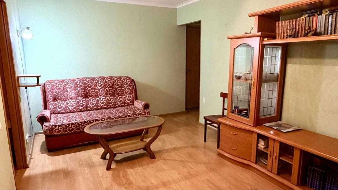 Продам 3-кімнатну квартиру по вул. Михайла Грушевського