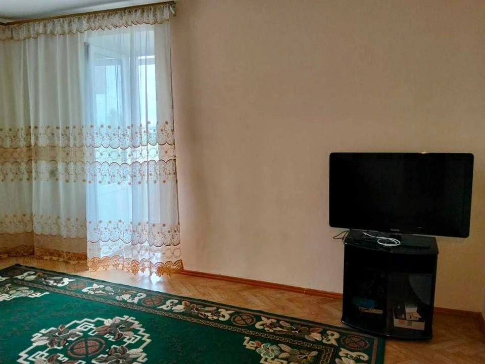 Квартира. Рівне, Романа Шухевича вул.