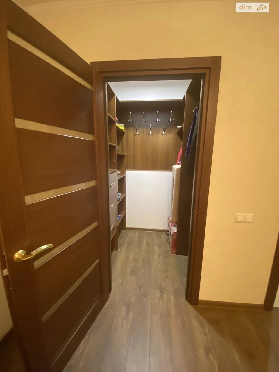 Довгострокова Оренда Квартира Виставка