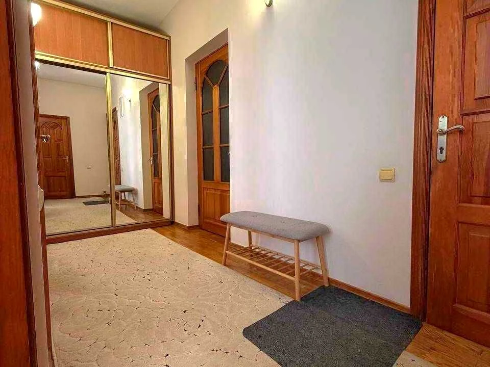 Квартира. Рівне, Соборна вул.