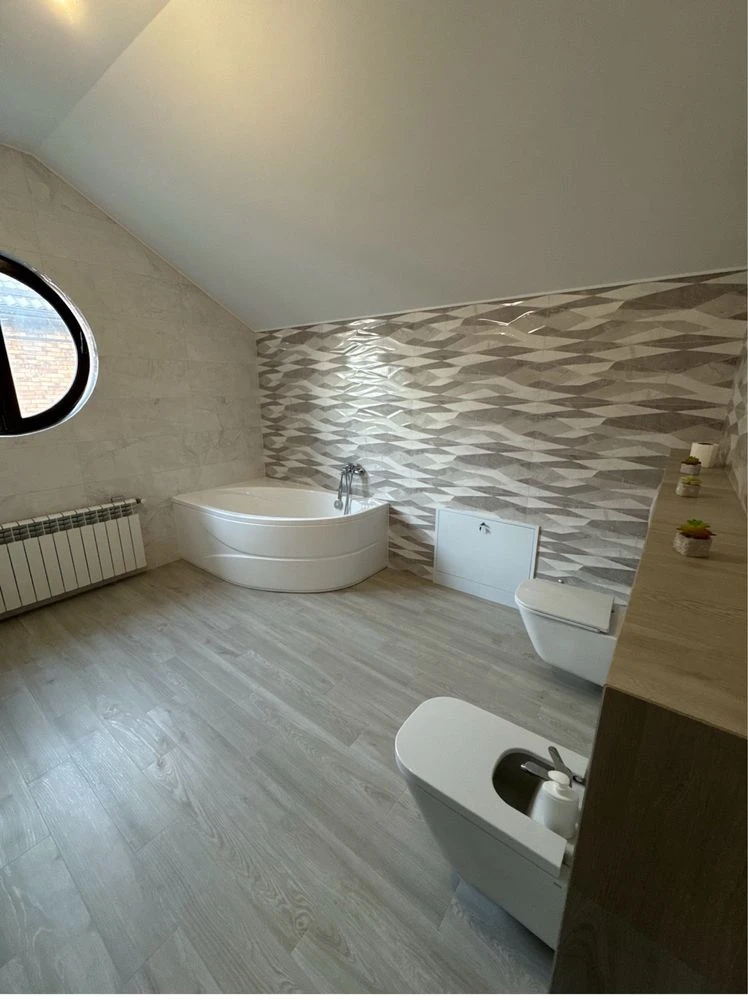 ПРОДАЖ! Укомплектований будинок 195 к.в.м, 9.7 сот, благоуст
