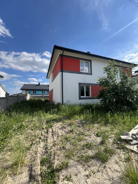 Продам котедж з централізованими комунікаціями в закритому к
