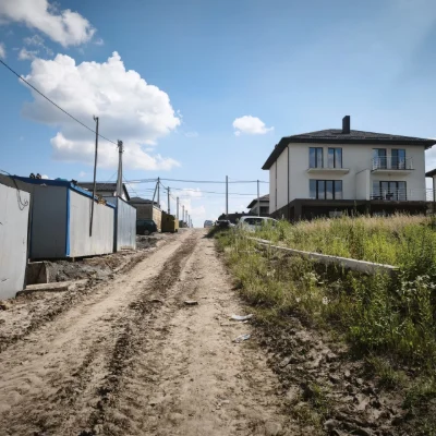 зем.діл вул. Кулика і Гудачека ( з світлом, газом)