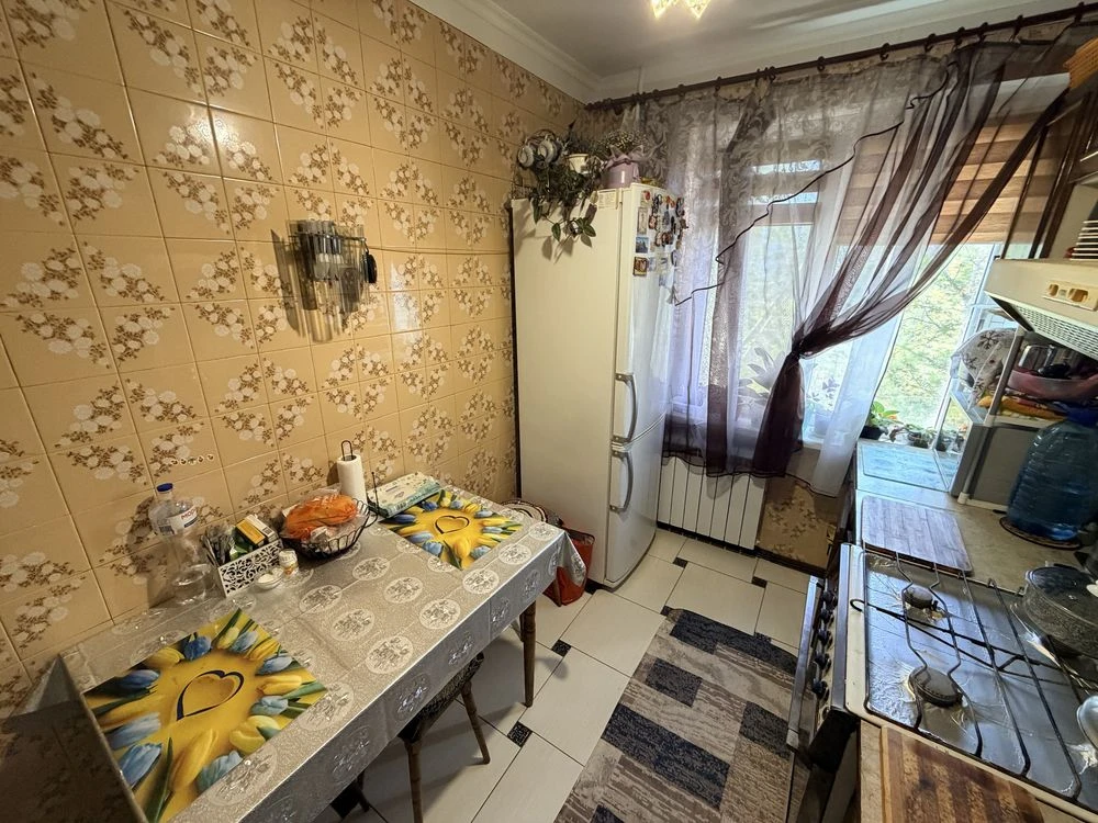 Продаж 2-х кім квартири 6/9 Космонавтіа Автопарк