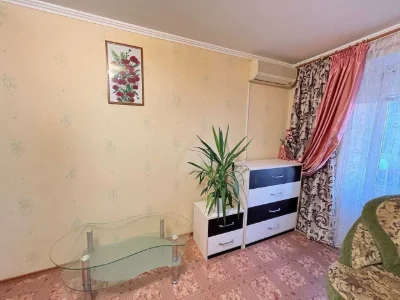 Продам 2 к/к в районі Центрального ринку, СШ№22, вул. Гліба