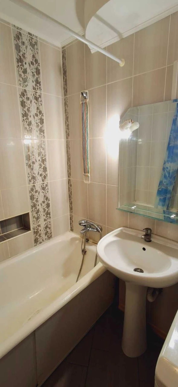 Продам 2 к/к в районі Центрального ринку, СШ№22, вул. Гліба