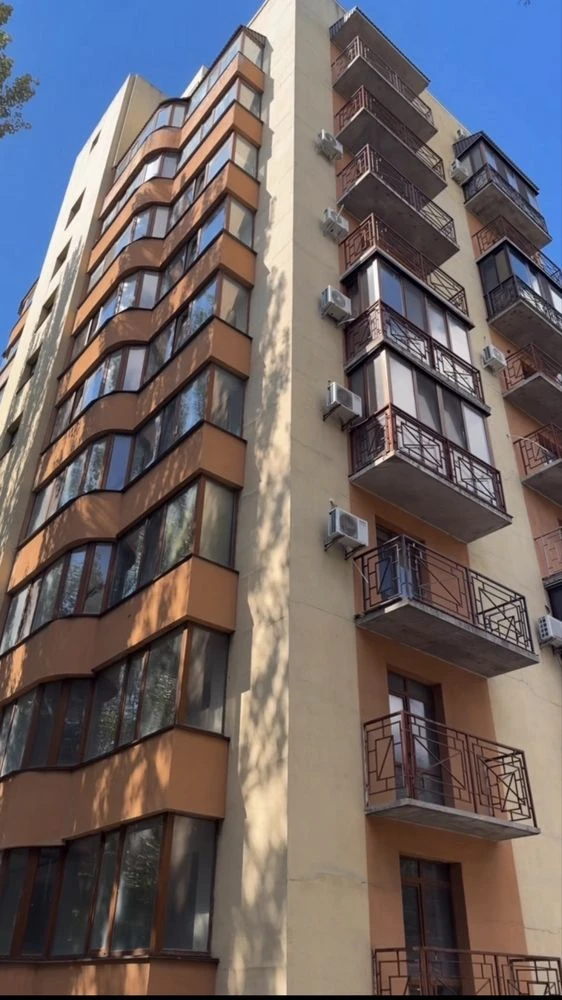 Продаю 2 х комнатную  Большую  квартиру в Новом Доме‼️