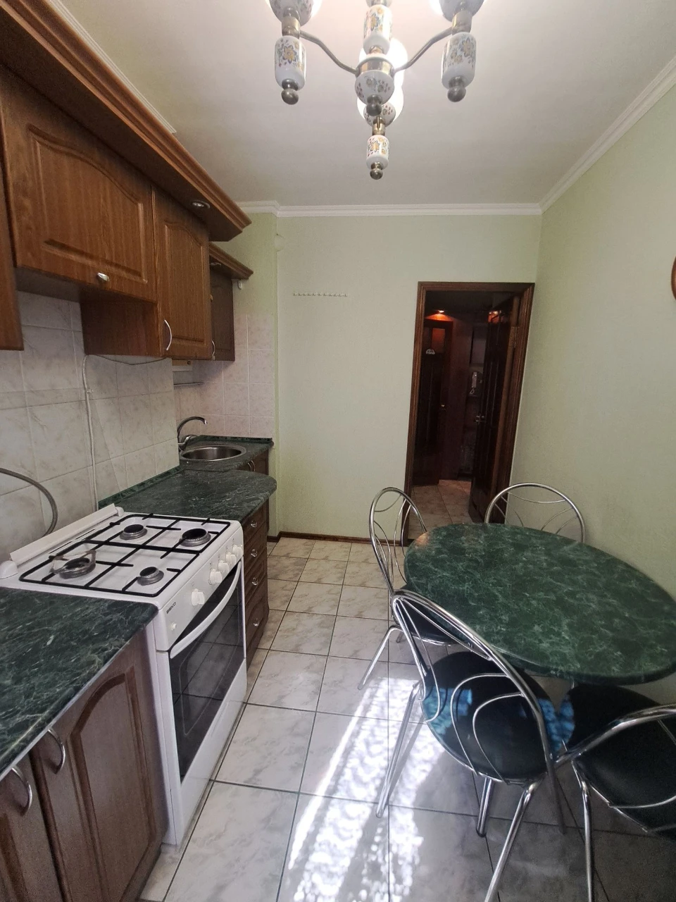 Продається 2кк.( 6 Слобідська- Чкалова)