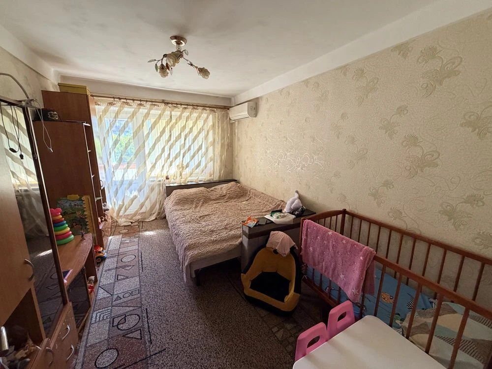 Продаж 2-х кім квартири 5/5 Яхт клуб
