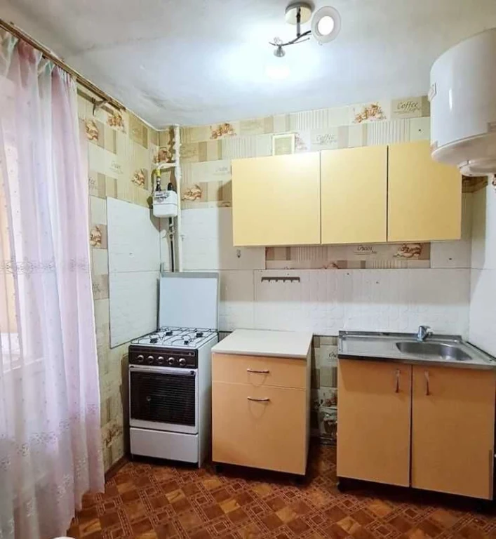 продаж 1 кімнатна квартира  3\9 цегла інгульский район ,ПТЗ,