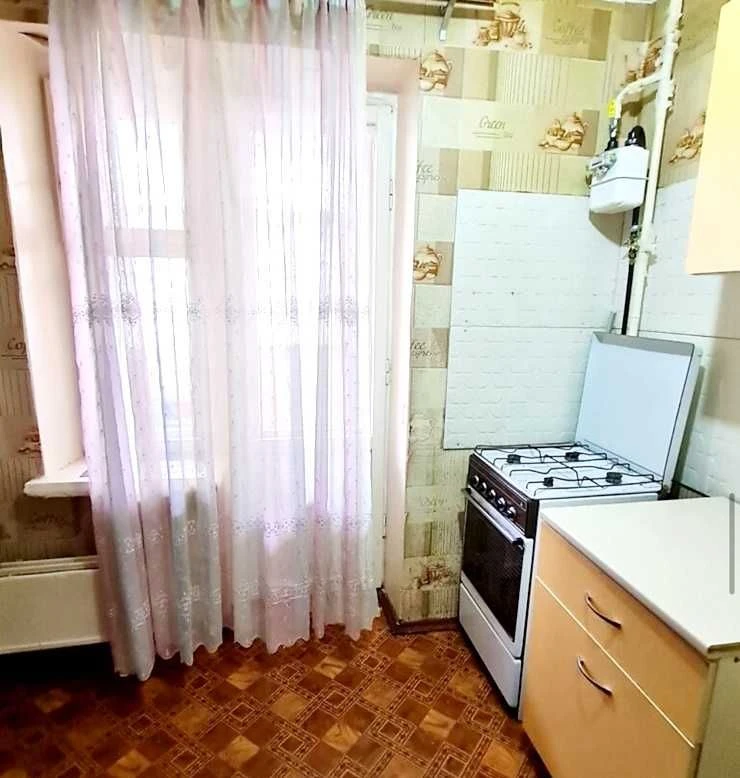 продаж 1 кімнатна квартира  3\9 цегла інгульский район ,ПТЗ,