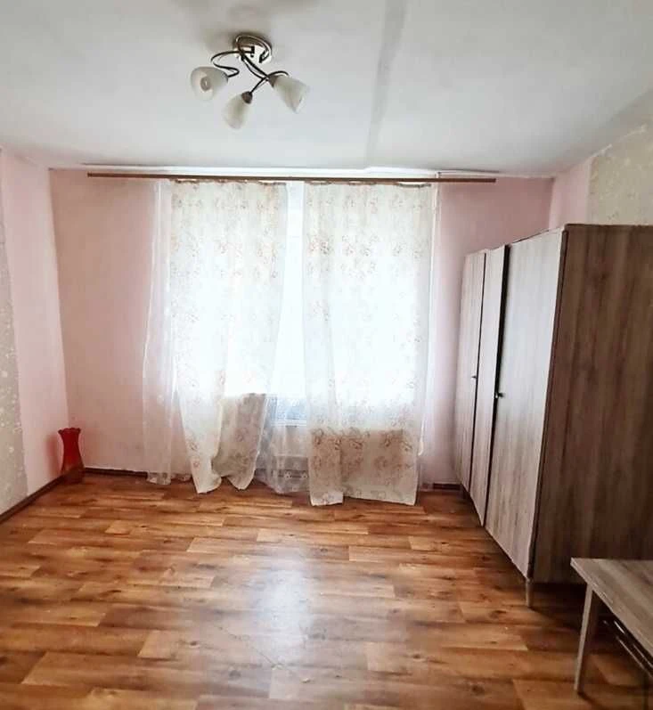 продаж 1 кімнатна квартира  3\9 цегла інгульский район ,ПТЗ,