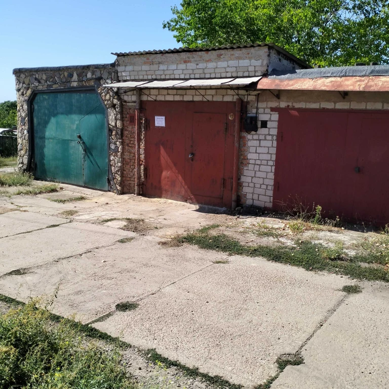 Продам гаражи в ОАГК " Пограничник".