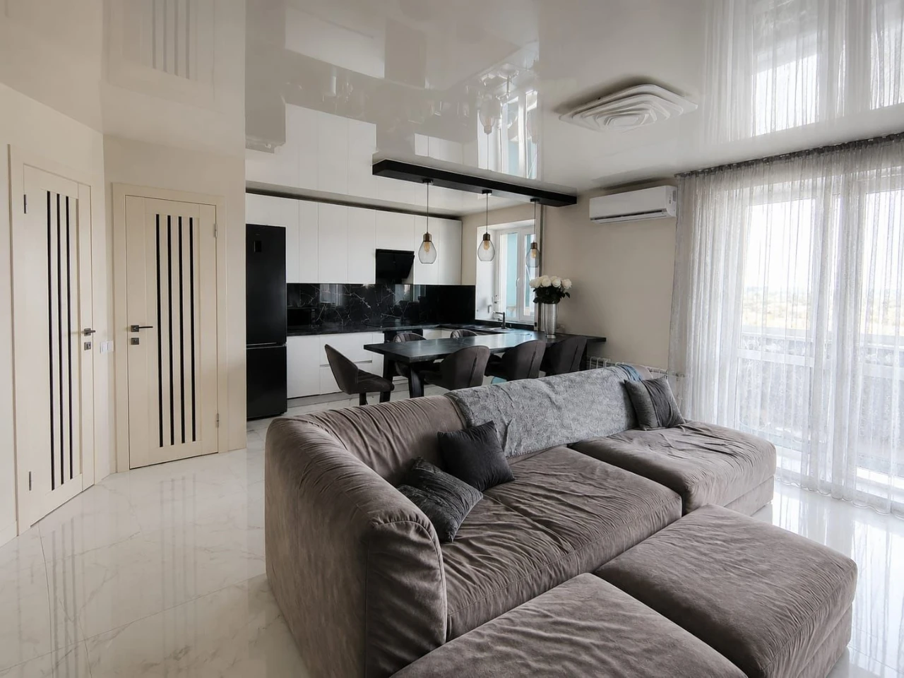 Продаж 3к  квартири в центрі міста
