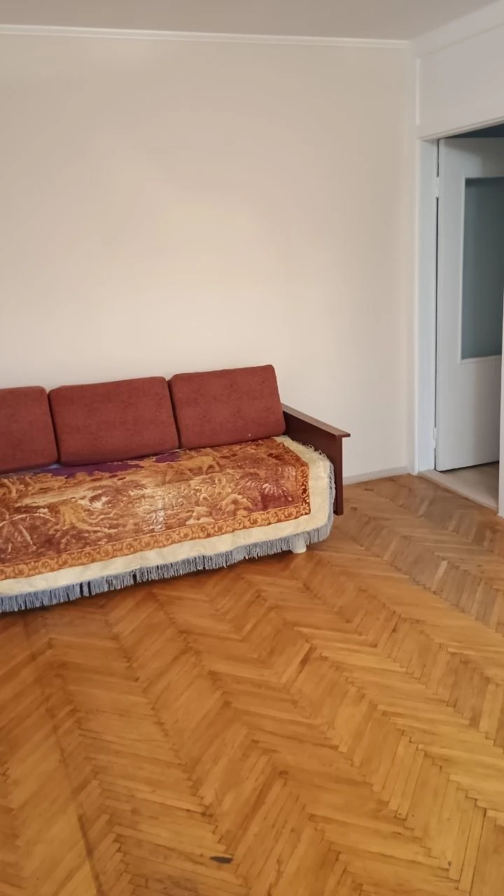 продаю квартиру в ингульском районе