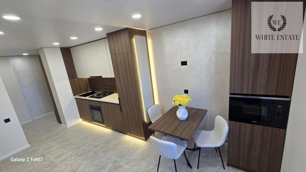 Продаж 2 кім квартири вул. Тролейбусна