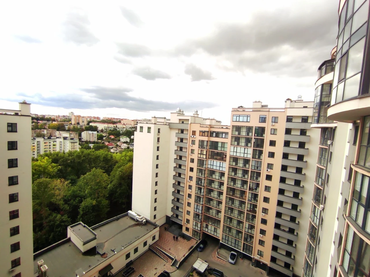 Продам 1-к квартиру з ремонтом