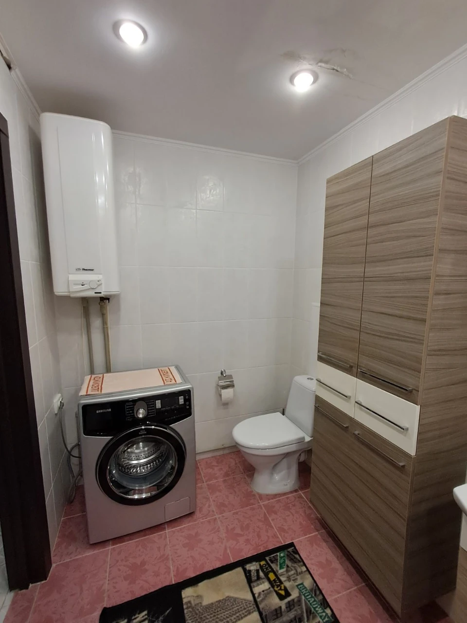 Продам з ремонтом 2-кім.кв по Пр. Миру  (ЗАЗ)