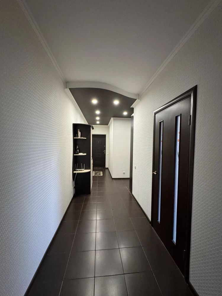 Продаж 2-кімнатної з автономним опаленням 2/10, 73 м², єОсел