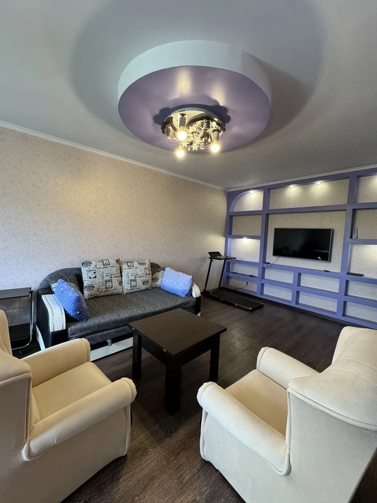 Продаж 2-кімнатної з автономним опаленням 2/10, 73 м², єОсел
