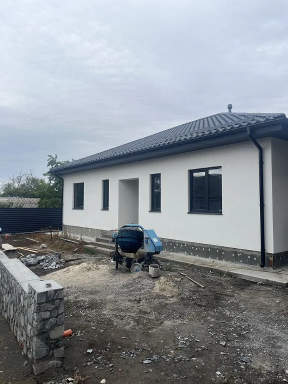 Продається енергонезалежний будинок з пасивним доходом.