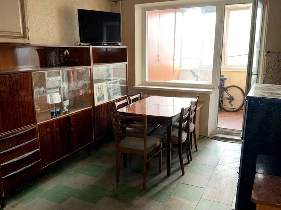 Apartment. Dnipro, Heroiv Avenue.