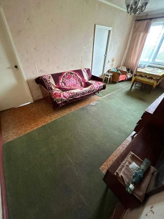Selling 4-room apartment, 70 sq m, 9/10 Saltovskoye Highway!! Certificate!! Negotiable!! N