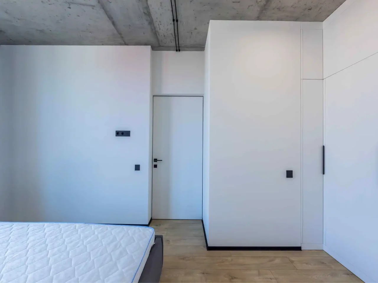 Оренда квартири 1-кімн. 44 м² 18/25 пов.
