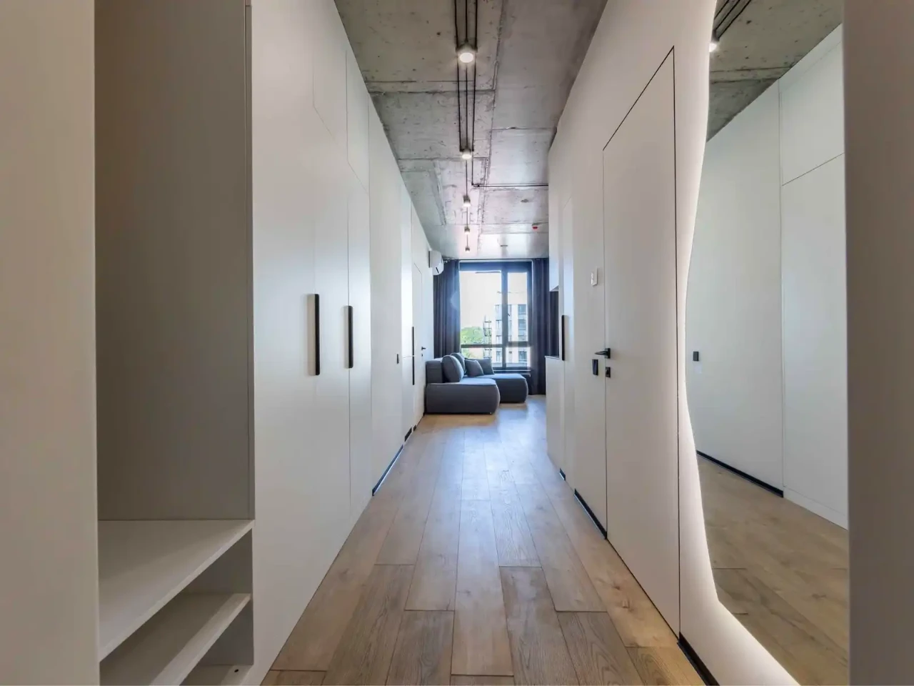 Оренда квартири 1-кімн. 44 м² 18/25 пов.