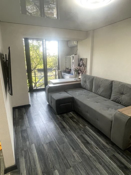 1-room apartment for sale from the OWNER