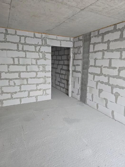 Sale of 1-room apartment in Riel City residential complex is a legal property