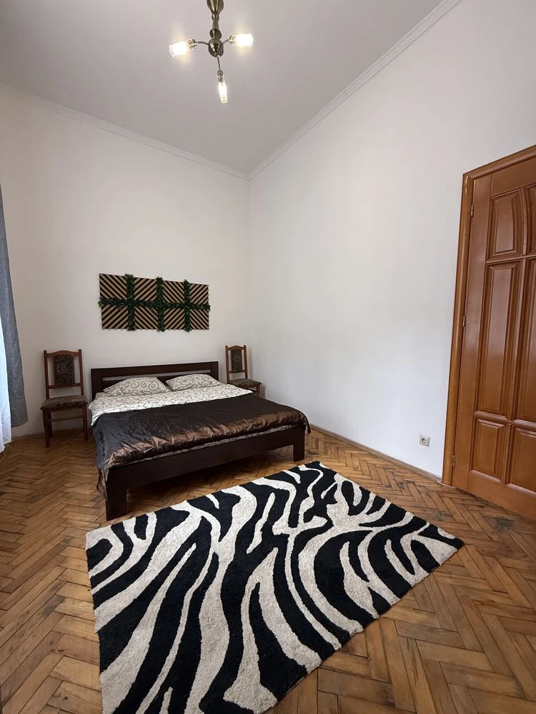 Продаж 2 кім квартири центр