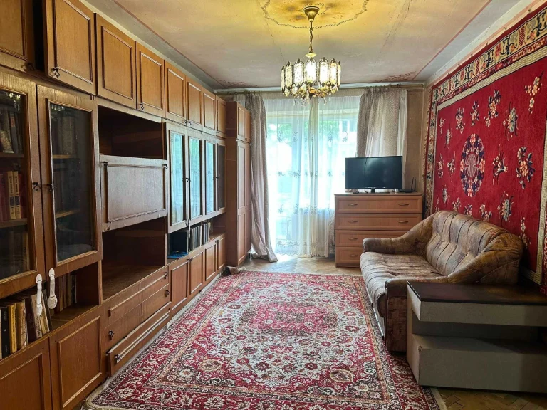 Продаж квартири на Пасічній.