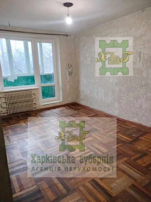 Selling a 2-room apartment for renovation/2nd floor, Pobedy Avenue 75