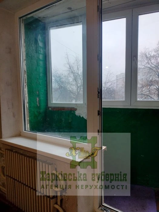 Selling a 2-room apartment for renovation/2nd floor, Pobedy Avenue 75