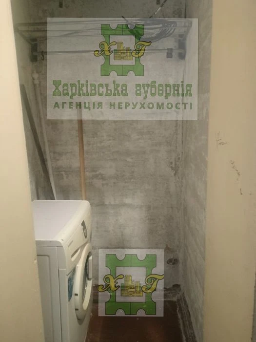 Selling a 2-room apartment for renovation/2nd floor, Pobedy Avenue 75