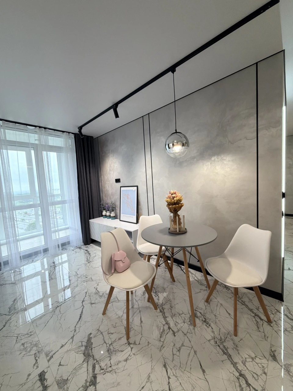 Продаж 2-кімнатної квартири 72 м.кв., вул. Я. Гніздовського