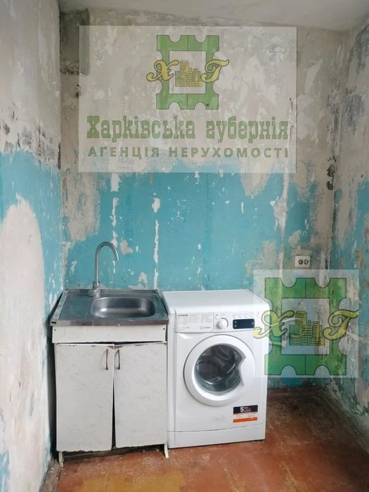 Selling a 2-room apartment for renovation/2nd floor, Pobedy Avenue 75