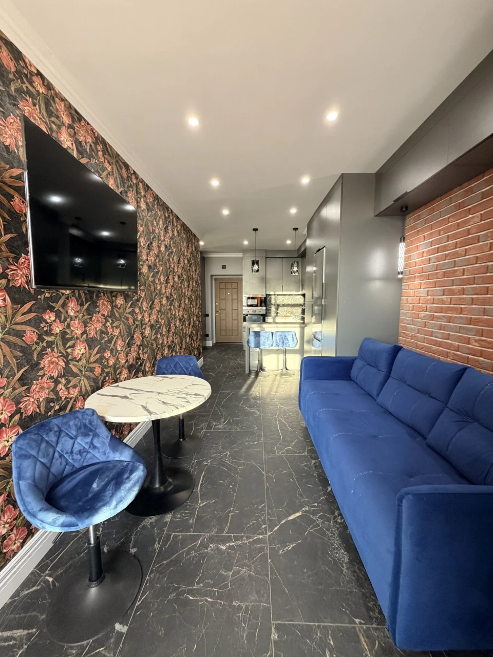 Продаж 2-кімнатної квартири 67 м.кв., вул. Т. Шевченка в ЖК