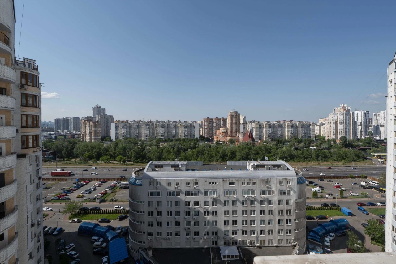 БЕЗ% Бажана 16, 4-кім, меблі, техніка, 15 поверх, готові до